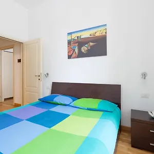  Appartamento Con Balcone- Bullona District Italia